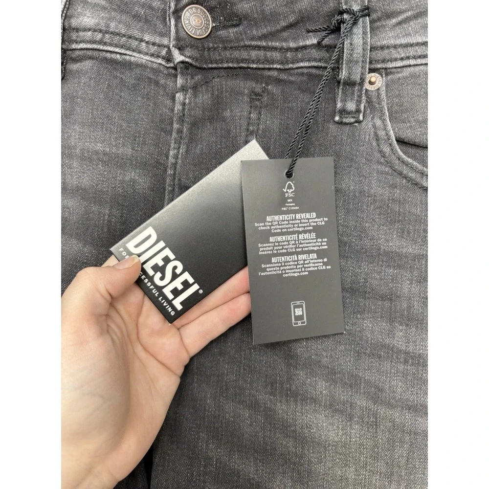 DIESEL Jeans Mens 34x32 Safado Straight Black Dark Denim Button Fly RM063 NWT